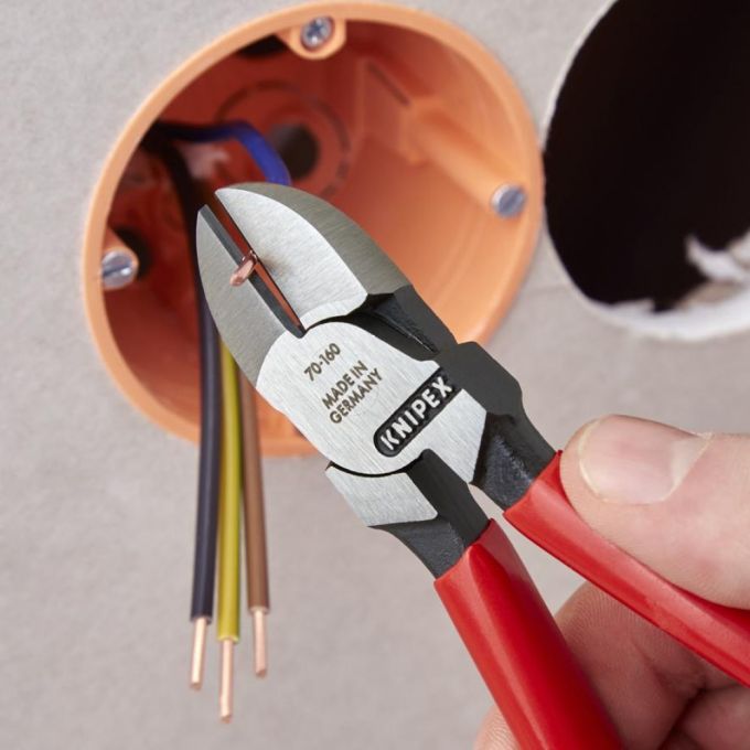 Кусачки бокові KNIPEX 70 01 160
