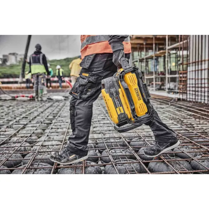 Акумуляторна батарея POWERSHIFT DeWALT DCBPS0554