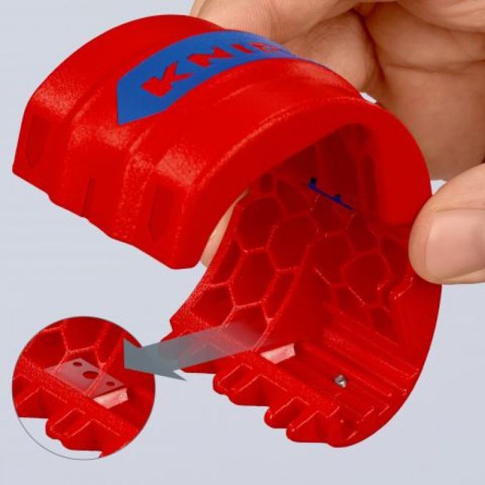 Труборіз для пластикових труб KNIPEX KNIPEX BiX® 90 22 10 BK